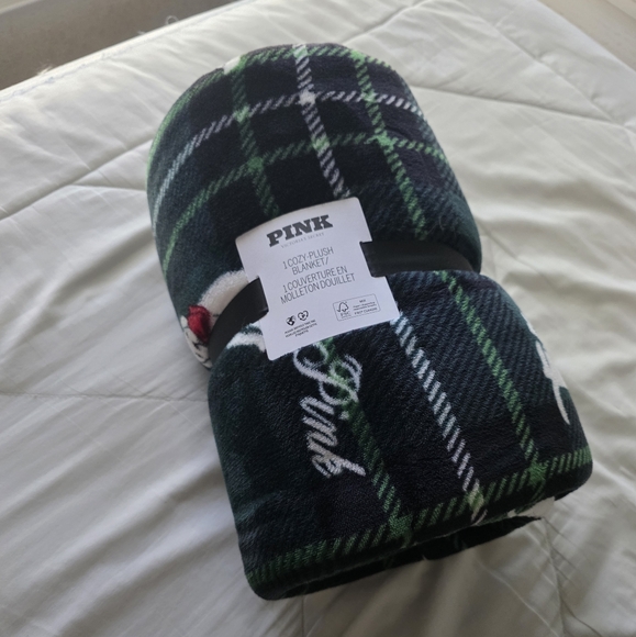 Green Plaid Blanket with Dog Print - Picture 3 of 5